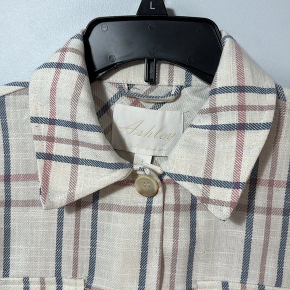 Ashley By 26 International Shacket Cream Plaid‎ Button Front in Size S NWT - Picture 8 of 13